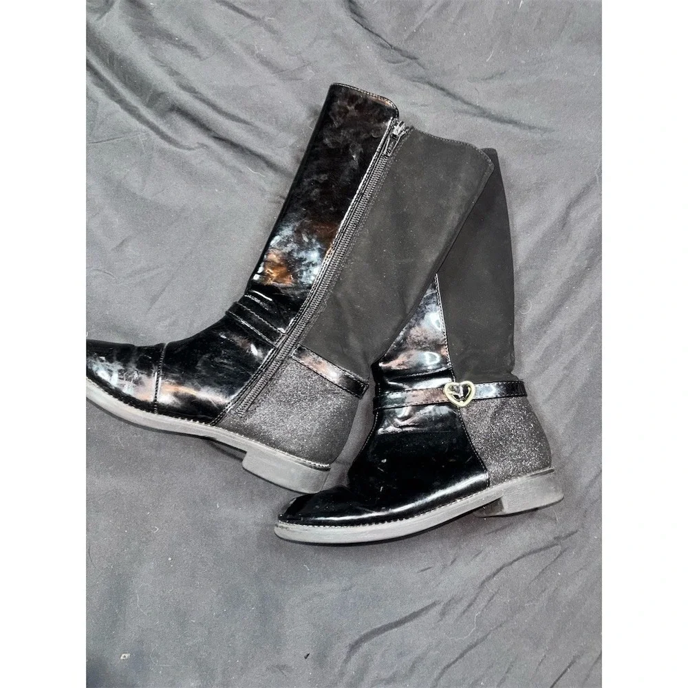 The Children's Place Girls Riding Boots Black Heart Buckle Zip Size 12 glitter